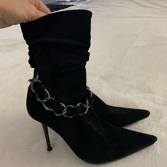 Black boots size 7.5 - Picture 2 of 7